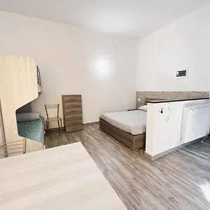 Monolocale Con Posto Auto Appartement