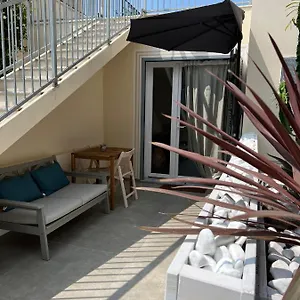 Villino Aranci Nuovo Monolocale In Centro Levanto
